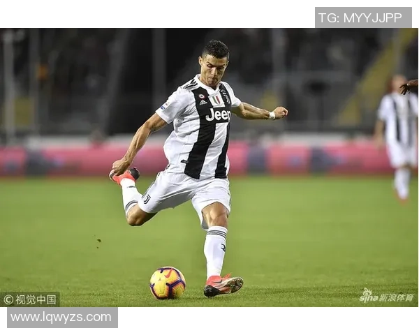 意大利足球传奇球星回顾 从巴乔到因西涅的辉煌历程