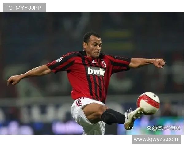 足球后场球员颜值排名:谁是最具魅力的后卫与门将之星 足球后场球员颜值排名:谁是最具魅力的后卫与门将之星