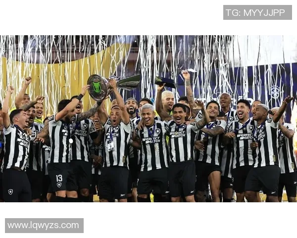 足球球星单挑模仿挑战赛 谁能击败对方展现最高技巧